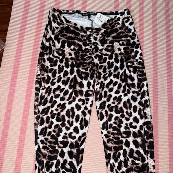 Fashion Nova Cheetah Print Sexy Two Piece - Picture 7 of 9